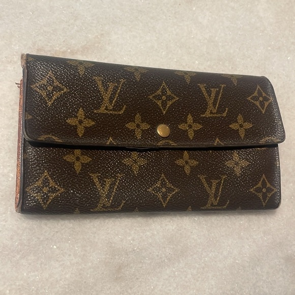 Vintage Louis Vuitton wallet - Picture 14 of 14